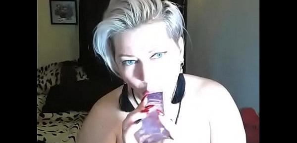  Selling webcam slut AimeeParadise pleases herself with a transparent dildo ...